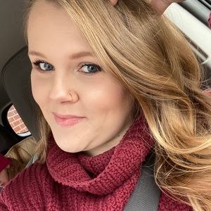 Meet your Posher, Brooke